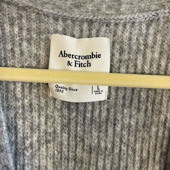 Abercrombie & Fitch Gray Knit Cardigan & Pant Sweater Set | SZ L & M - Picture 9 of 16